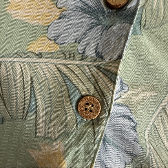Lemon Grass Rayon Hawaiian Button-Up Shirt L - Picture 5 of 7